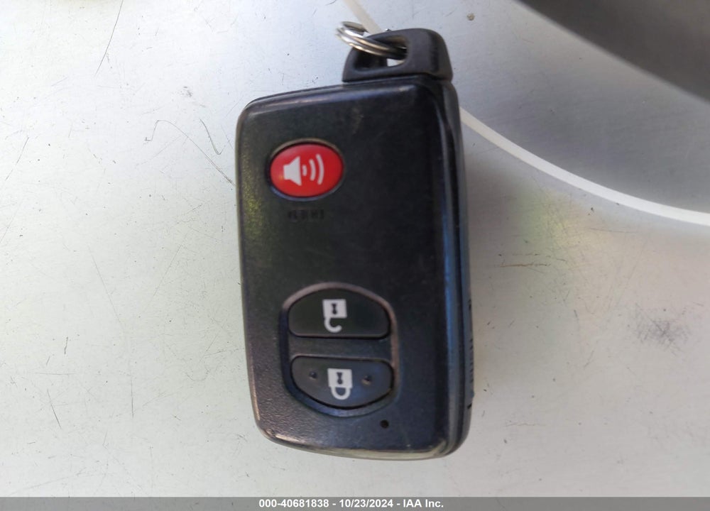 2015 TOYOTA PRIUS TWO VIN: JTDKN3DU9F0462946