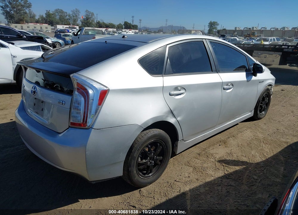 2015 TOYOTA PRIUS TWO VIN: JTDKN3DU9F0462946