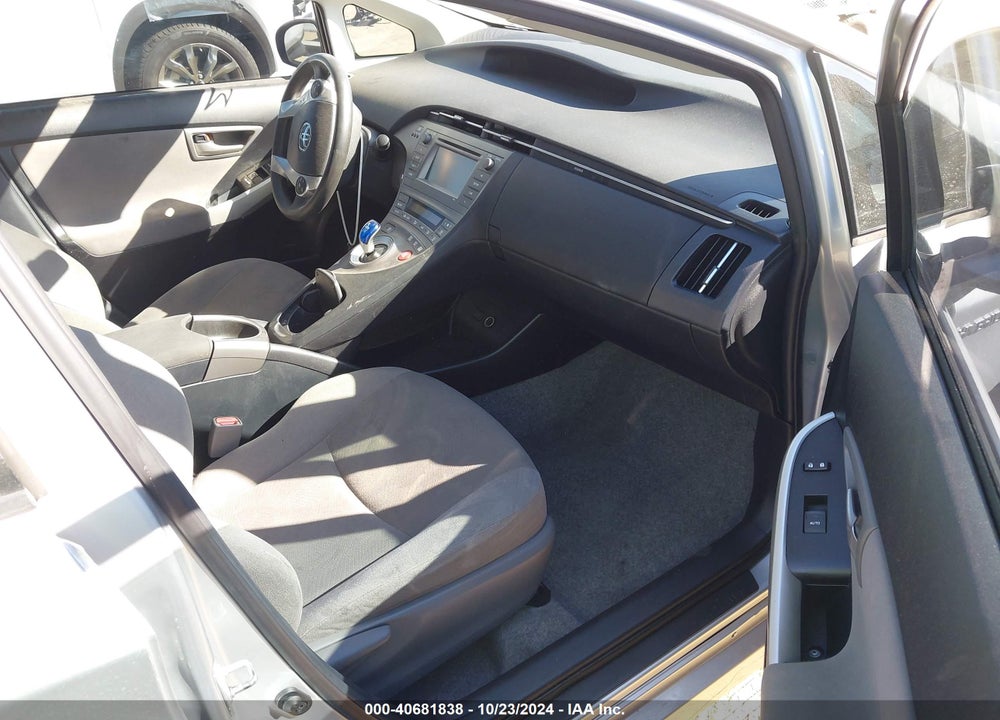 2015 TOYOTA PRIUS TWO VIN: JTDKN3DU9F0462946