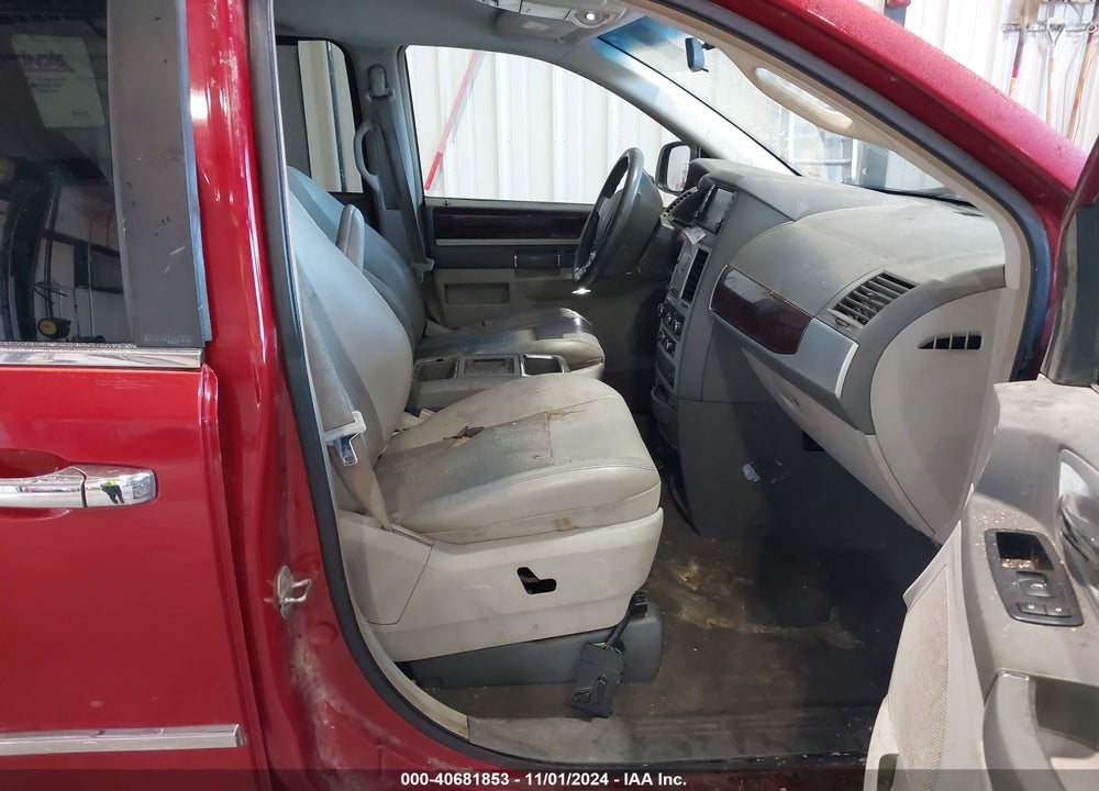 2009 CHRYSLER TOWN & COUNTRY TOURING VIN: 2A8HR54119R648144