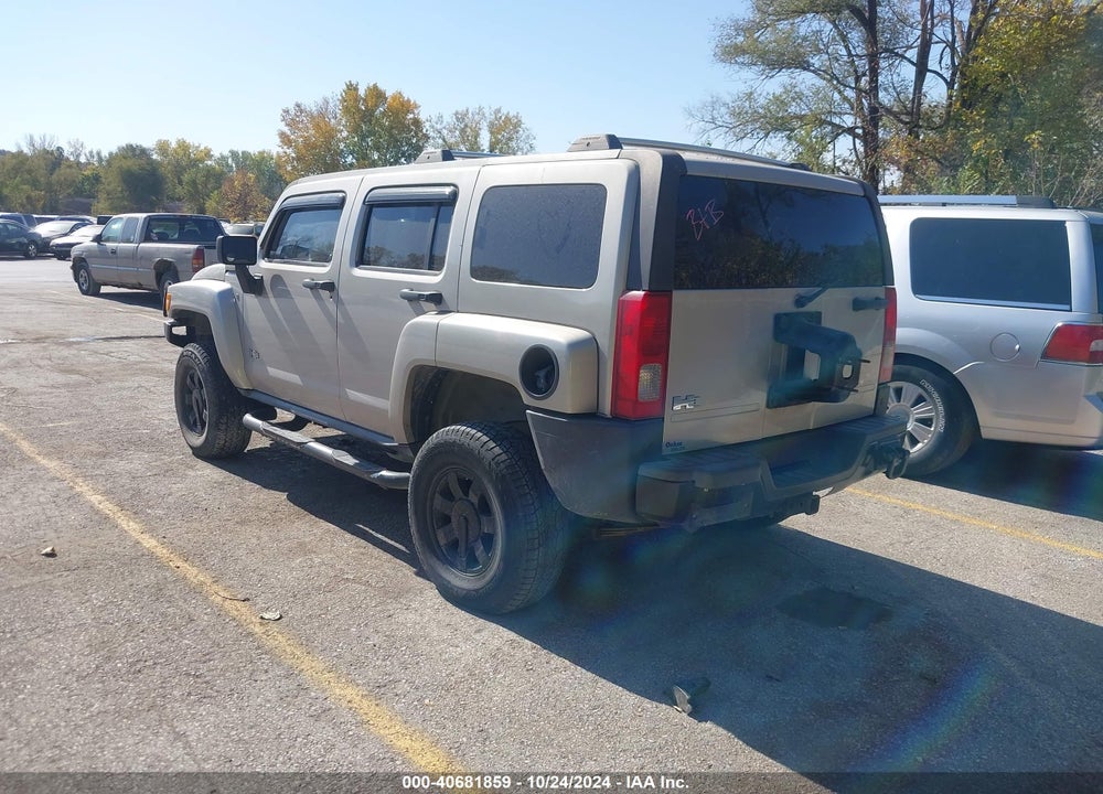 2007 HUMMER H3 SUV VIN: 5GTDN13EX78249703