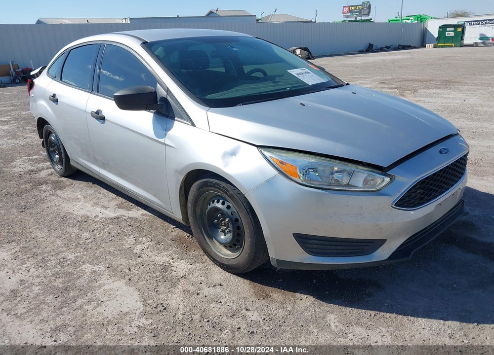 2016 FORD FOCUS S VIN: 1FADP3E24GL267472