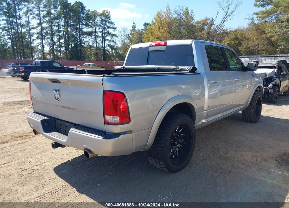 2019 RAM 1500 CLASSIC SLT 4X2 5'7 BOX VIN: 1C6RR6LT3KS552113