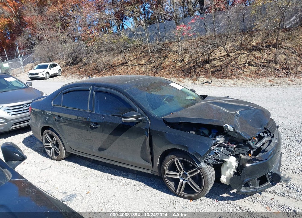 2013 VOLKSWAGEN JETTA 2.5L SE VIN: 3VWDP7AJ4DM430093