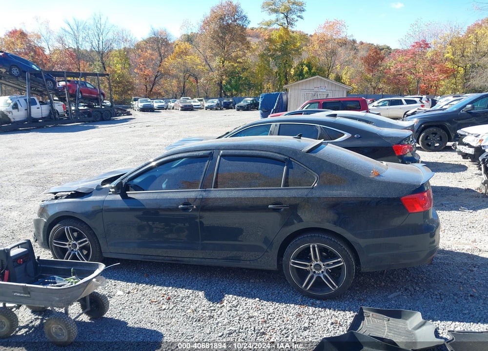 2013 VOLKSWAGEN JETTA 2.5L SE VIN: 3VWDP7AJ4DM430093