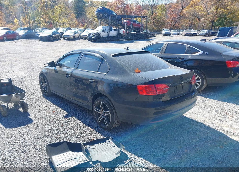 2013 VOLKSWAGEN JETTA 2.5L SE VIN: 3VWDP7AJ4DM430093