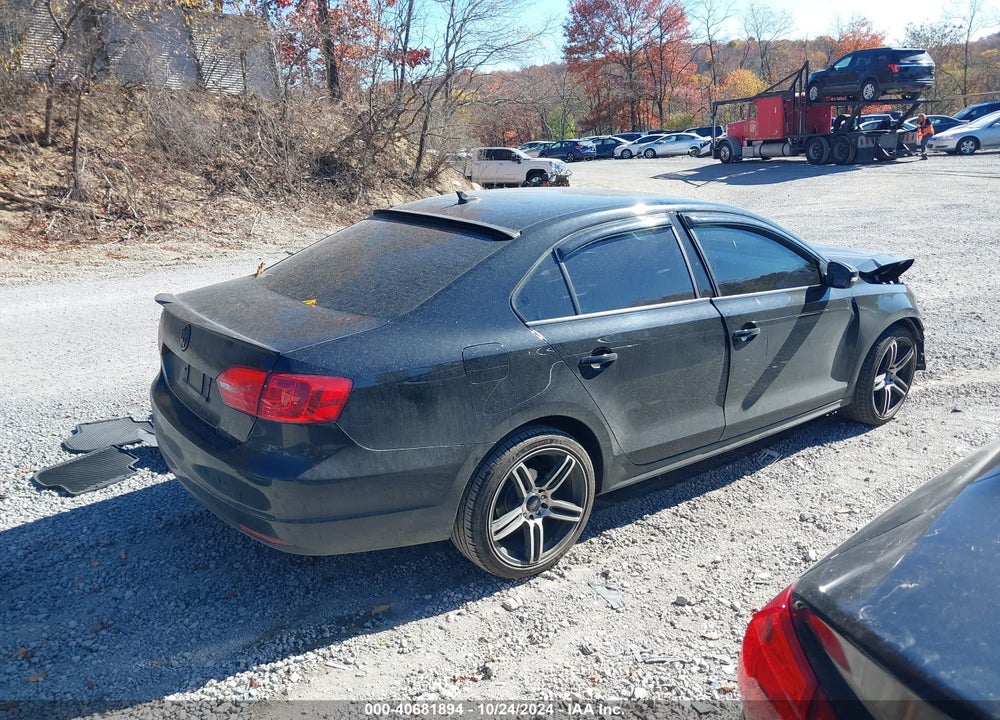 2013 VOLKSWAGEN JETTA 2.5L SE VIN: 3VWDP7AJ4DM430093