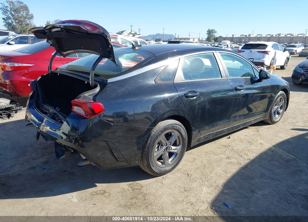 2021 KIA K5 LXS VIN: 5XXG14J2XMG033045