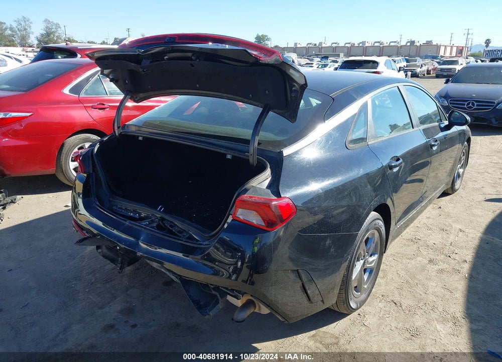 2021 KIA K5 LXS VIN: 5XXG14J2XMG033045