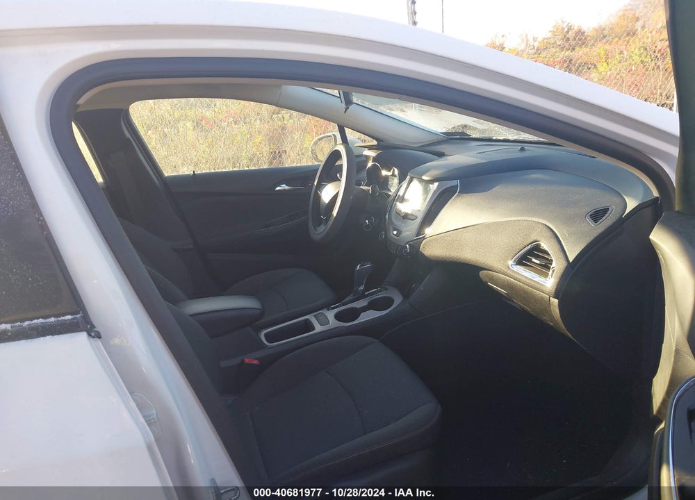 2018 CHEVROLET CRUZE VIN: 1G1BC5SM1J7171189