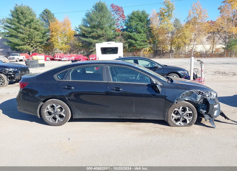 2019 KIA FORTE LXS VIN: 3KPF24AD7KE132406