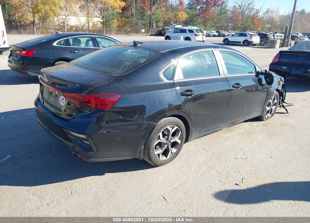 2019 KIA FORTE LXS VIN: 3KPF24AD7KE132406
