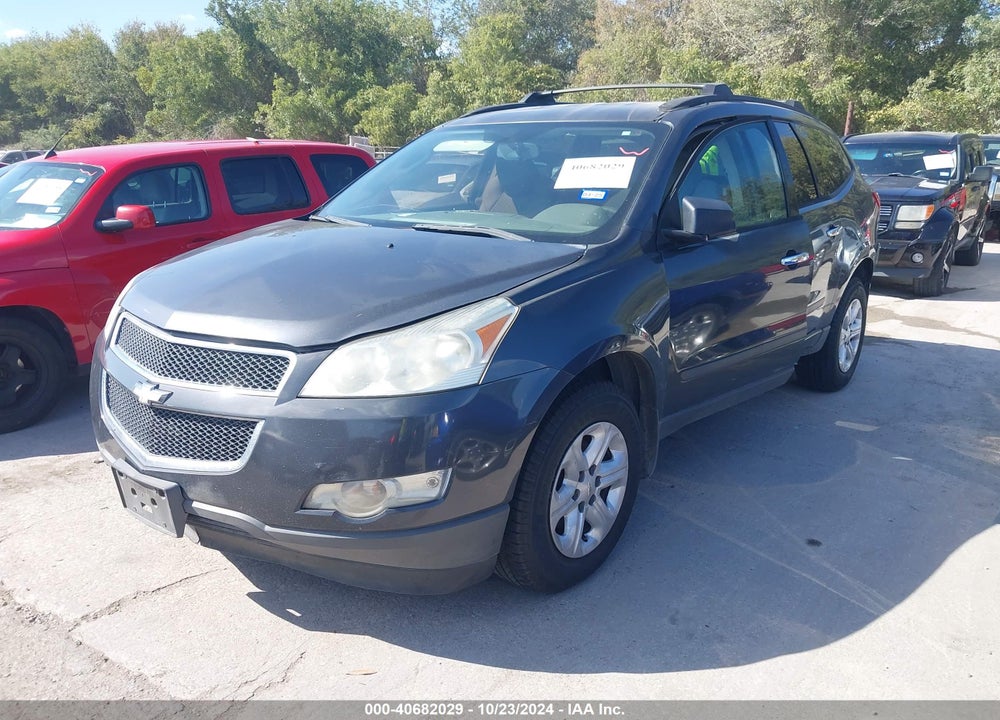 2011 CHEVROLET TRAVERSE LS VIN: 1GNKVEEDXBJ263393