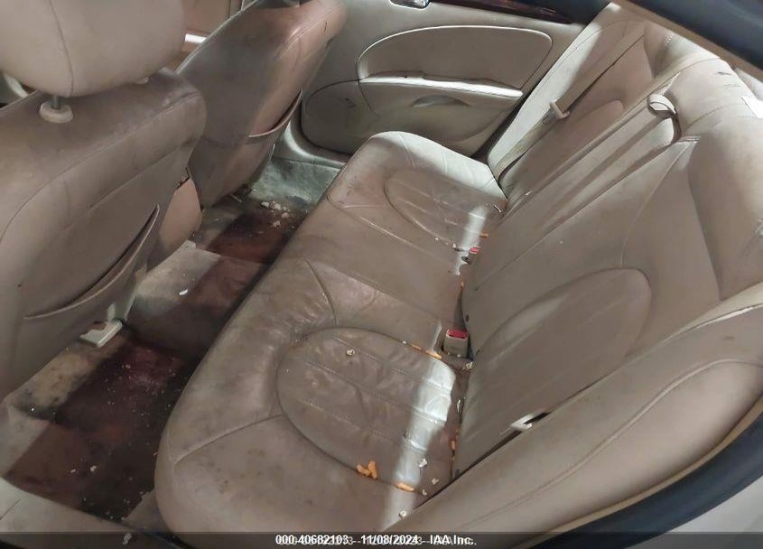 2011 BUICK LUCERNE CXL PREMIUM VIN: 1G4HJ5EM5BU142621