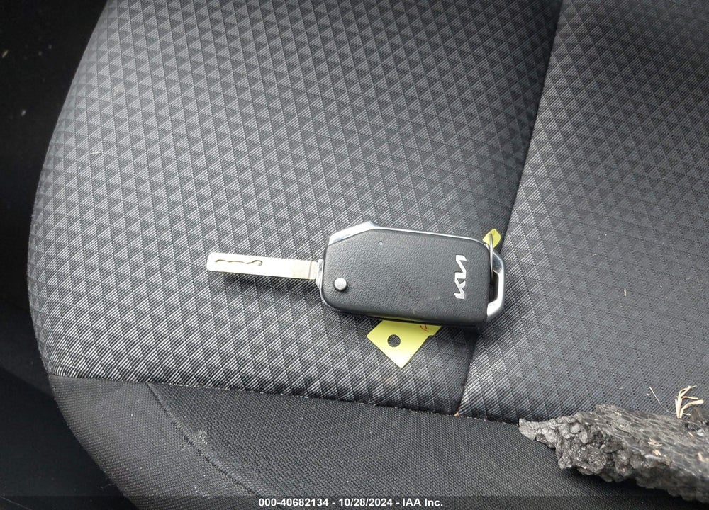 2023 KIA SOUL LX VIN: KNDJ23AUXP7205893