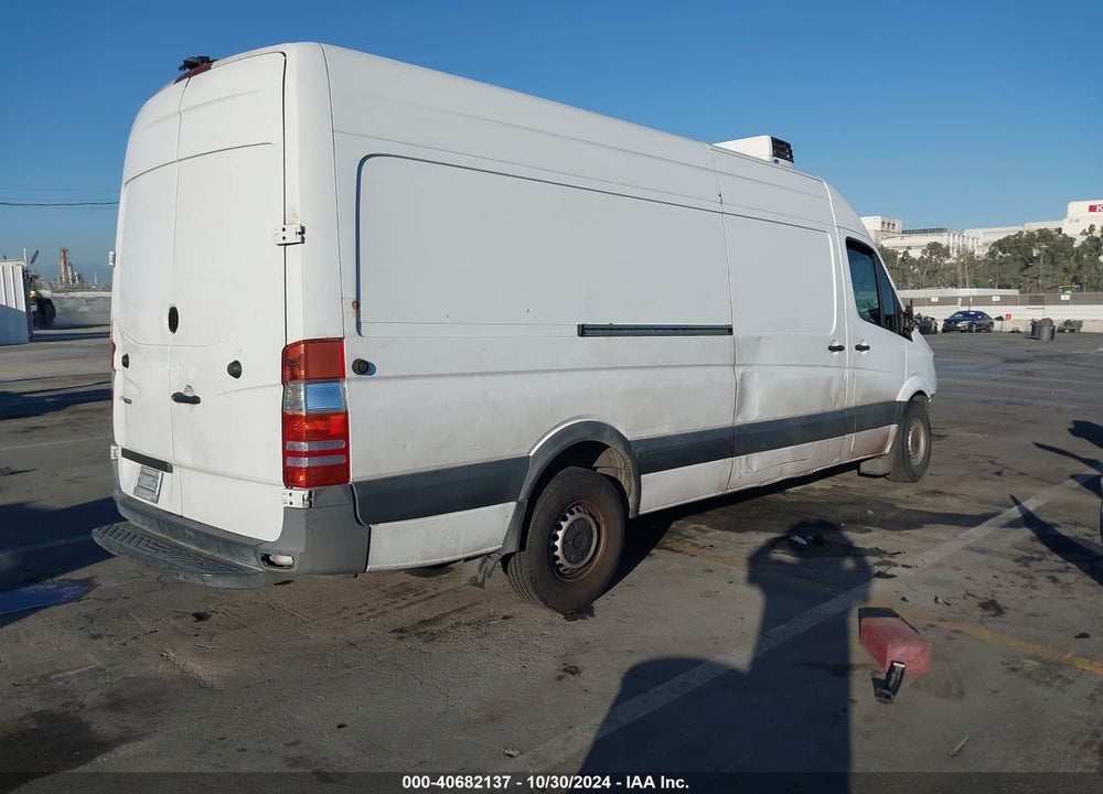 2014 MERCEDES-BENZ SPRINTER 2500 HIGH ROOF VIN: WD3PE8CC9E5930813