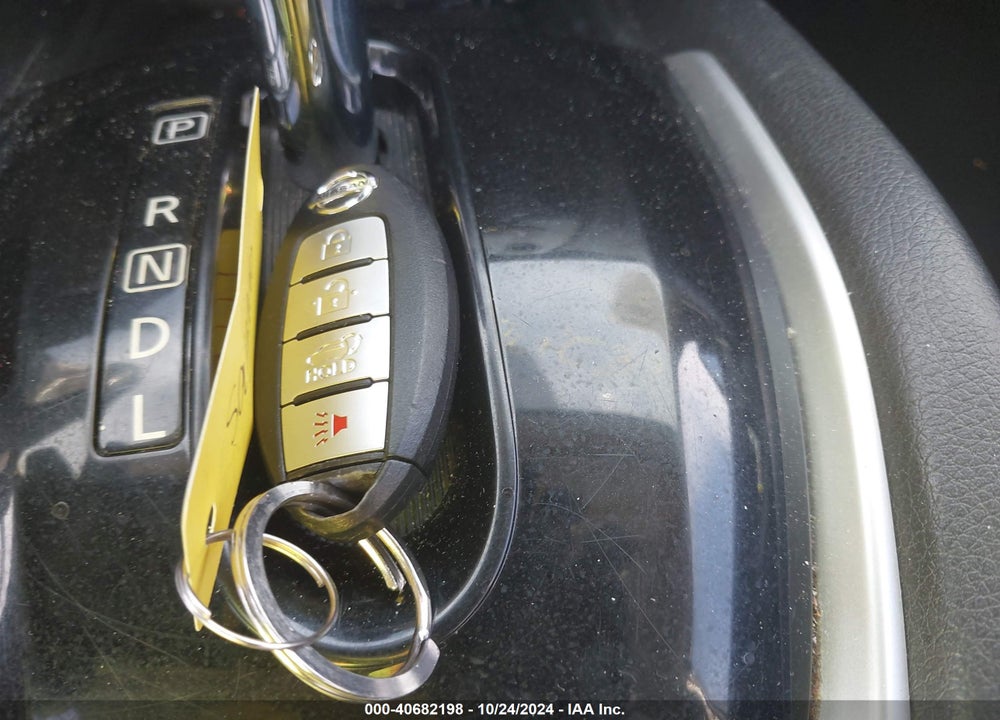 2015 NISSAN ROGUE SL VIN: 5N1AT2MV4FC781668