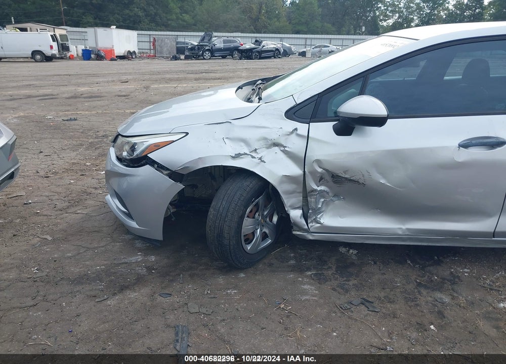 2017 CHEVROLET CRUZE LS AUTO VIN: 1G1BC5SM6H7163003