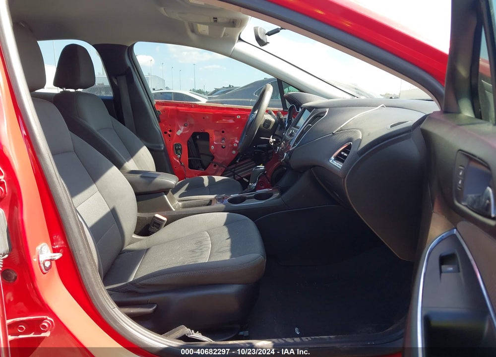 2019 CHEVROLET CRUZE LT VIN: 1G1BE5SM5K7113985