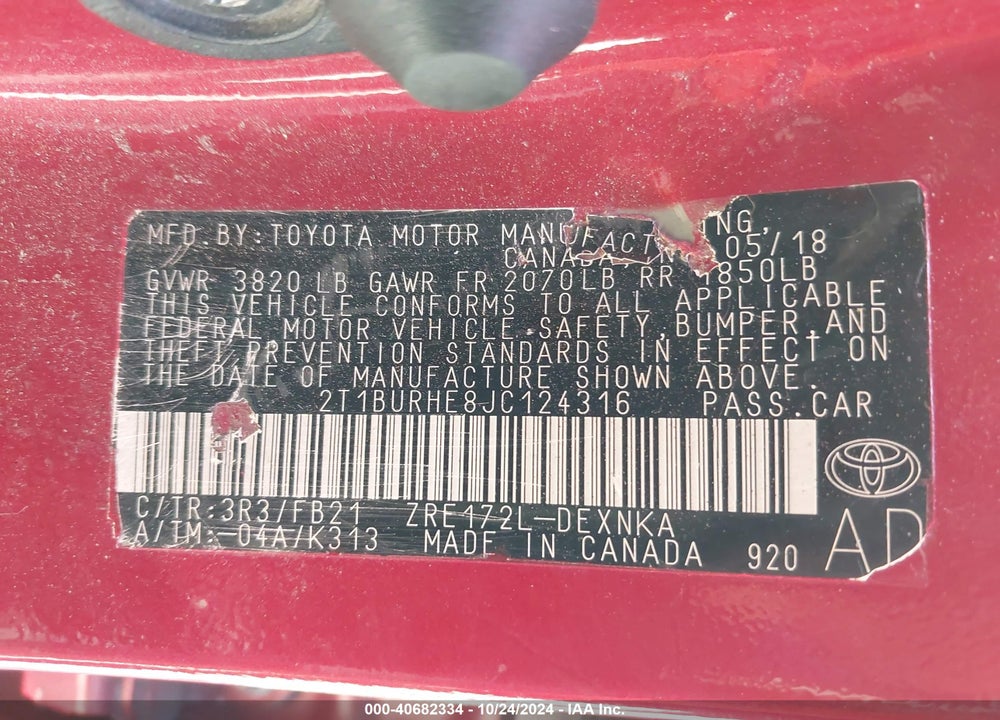 2018 TOYOTA COROLLA LE VIN: 2T1BURHE8JC124316
