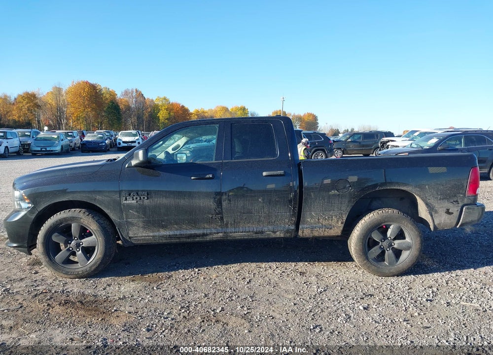 2019 RAM 1500 CLASSIC EXPRESS  4X4 6'4" BOX VIN: 1C6RR7FG5KS600232