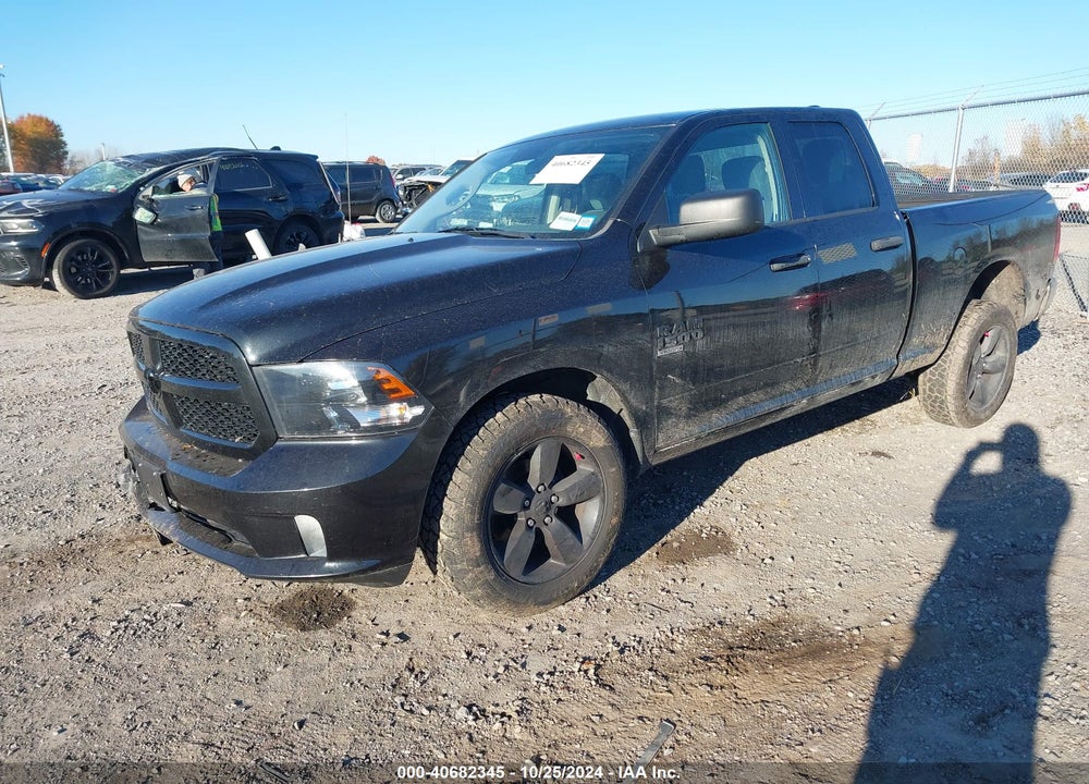 2019 RAM 1500 CLASSIC EXPRESS  4X4 6'4" BOX VIN: 1C6RR7FG5KS600232