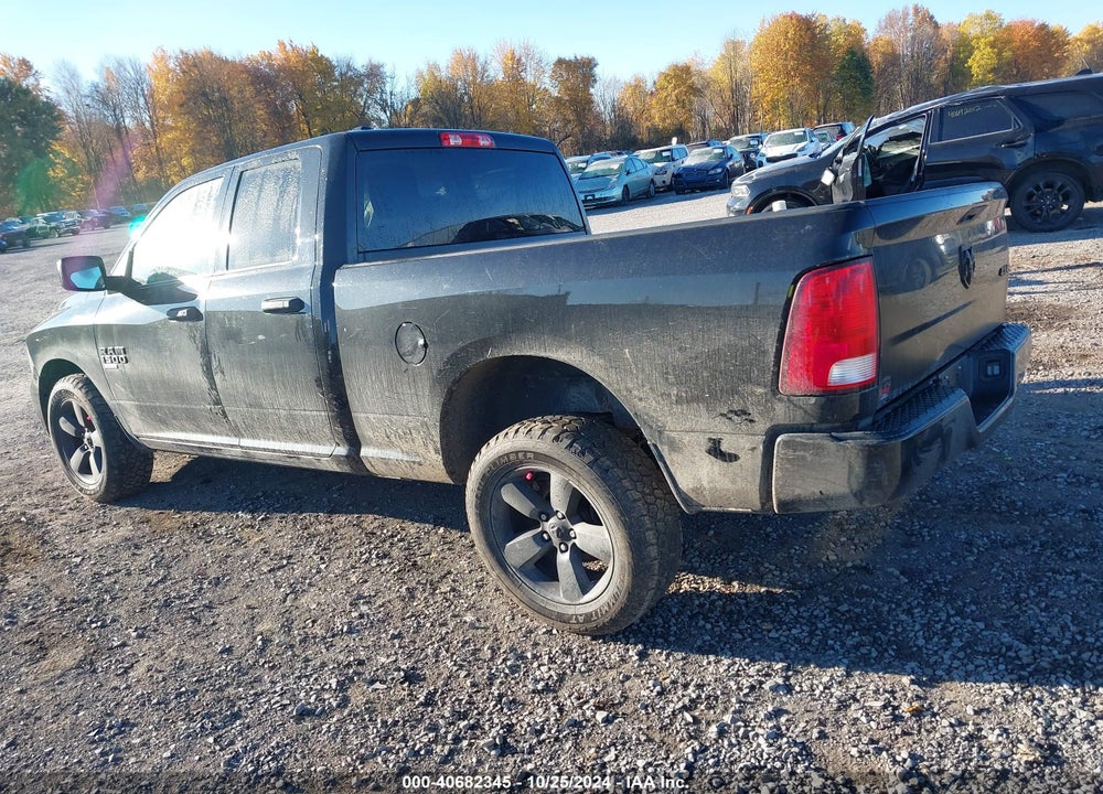 2019 RAM 1500 CLASSIC EXPRESS  4X4 6'4" BOX VIN: 1C6RR7FG5KS600232