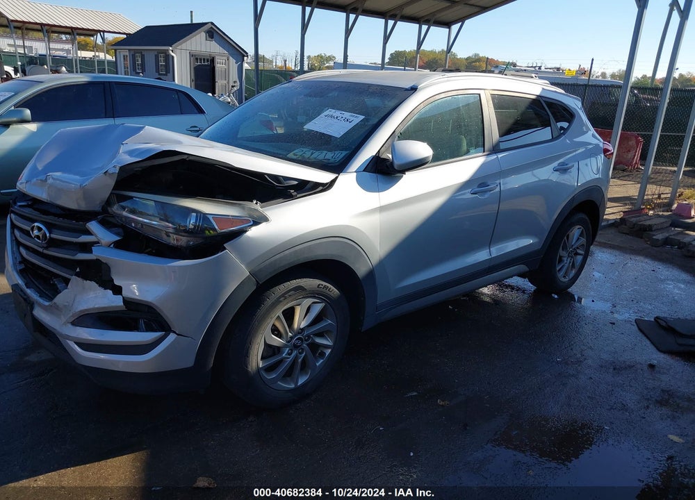 2017 HYUNDAI TUCSON SE VIN: KM8J3CA48HU301596