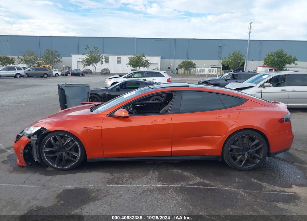 2015 TESLA MODEL S VIN: 5YJSA1E13FF106126