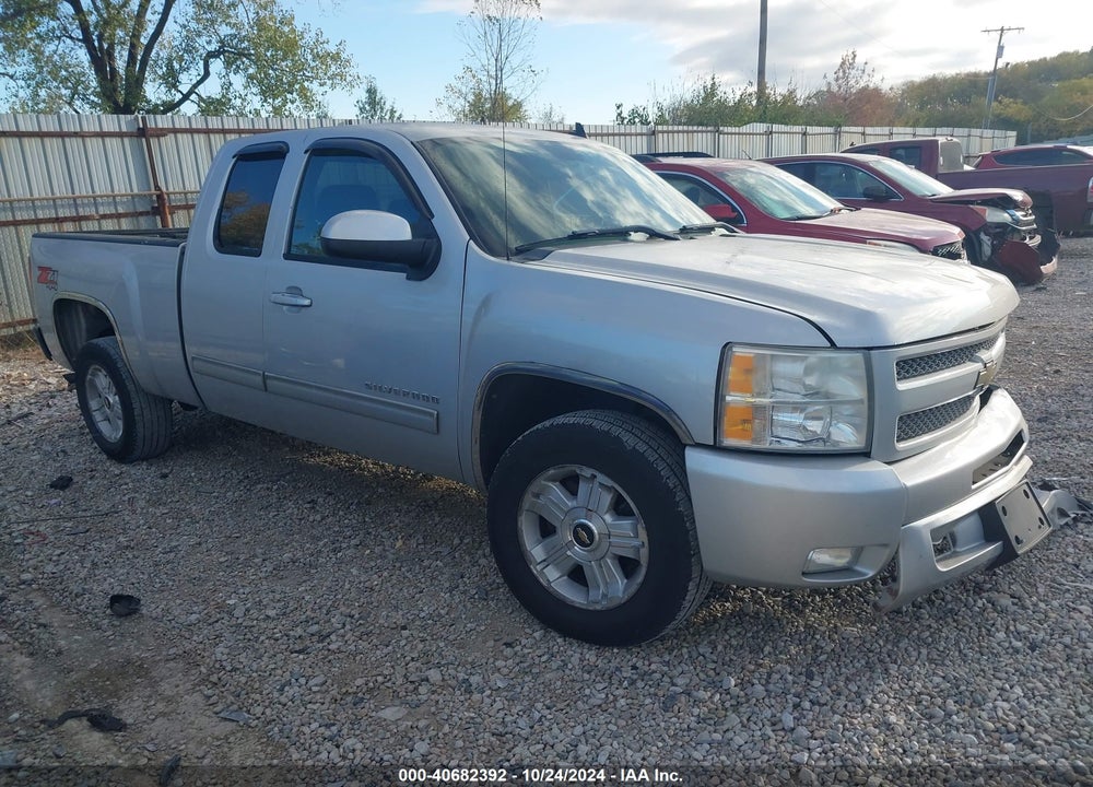 2011 CHEVROLET SILVERADO 1500 LT VIN: 1GCRKSE34BZ299183