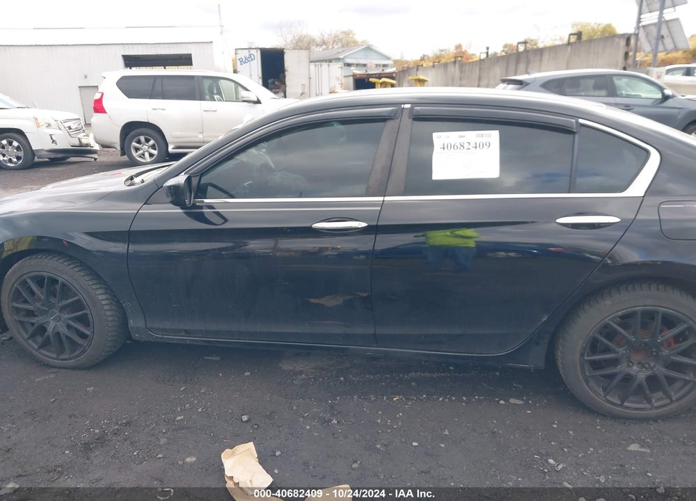 2015 HONDA ACCORD VIN: 1HGCR2F50FA134156