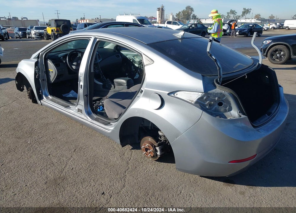 2015 HYUNDAI ELANTRA VIN: 5NPDH4AE3FH566001
