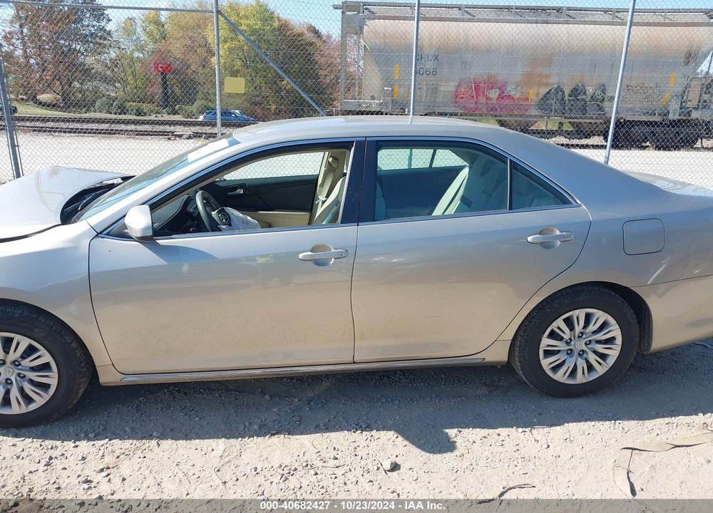 2014 TOYOTA CAMRY LE VIN: 4T1BF1FK8EU470813