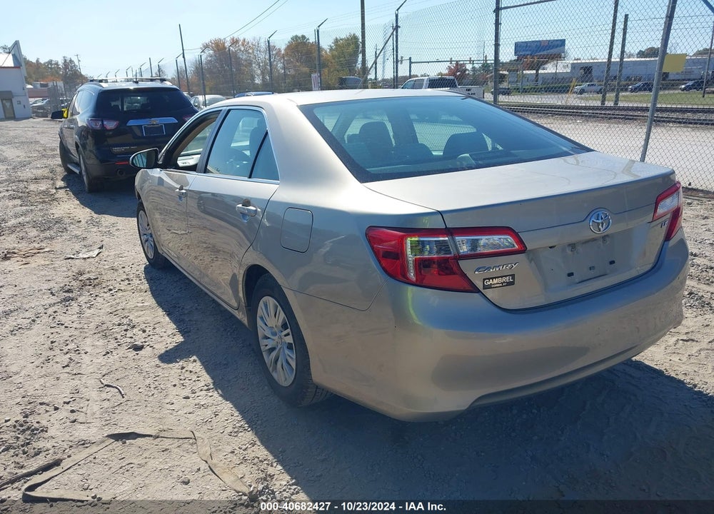 2014 TOYOTA CAMRY LE VIN: 4T1BF1FK8EU470813