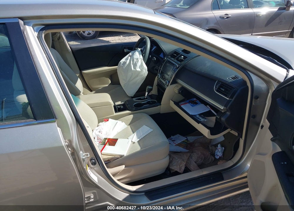 2014 TOYOTA CAMRY LE VIN: 4T1BF1FK8EU470813