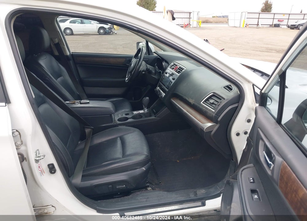 2016 SUBARU OUTBACK 3.6R LIMITED VIN: 4S4BSENC8G3240047
