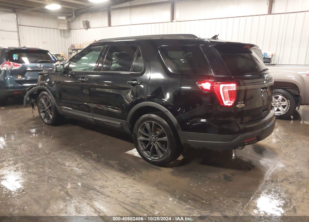 2018 FORD EXPLORER XLT VIN: 1FM5K8D84JGB09189
