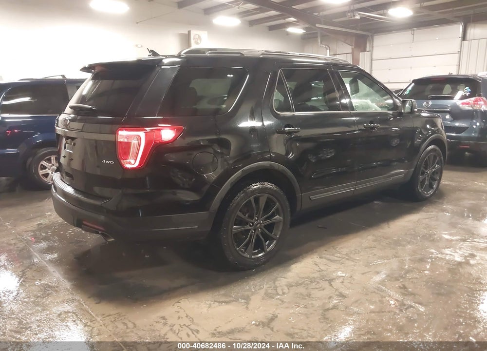 2018 FORD EXPLORER XLT VIN: 1FM5K8D84JGB09189
