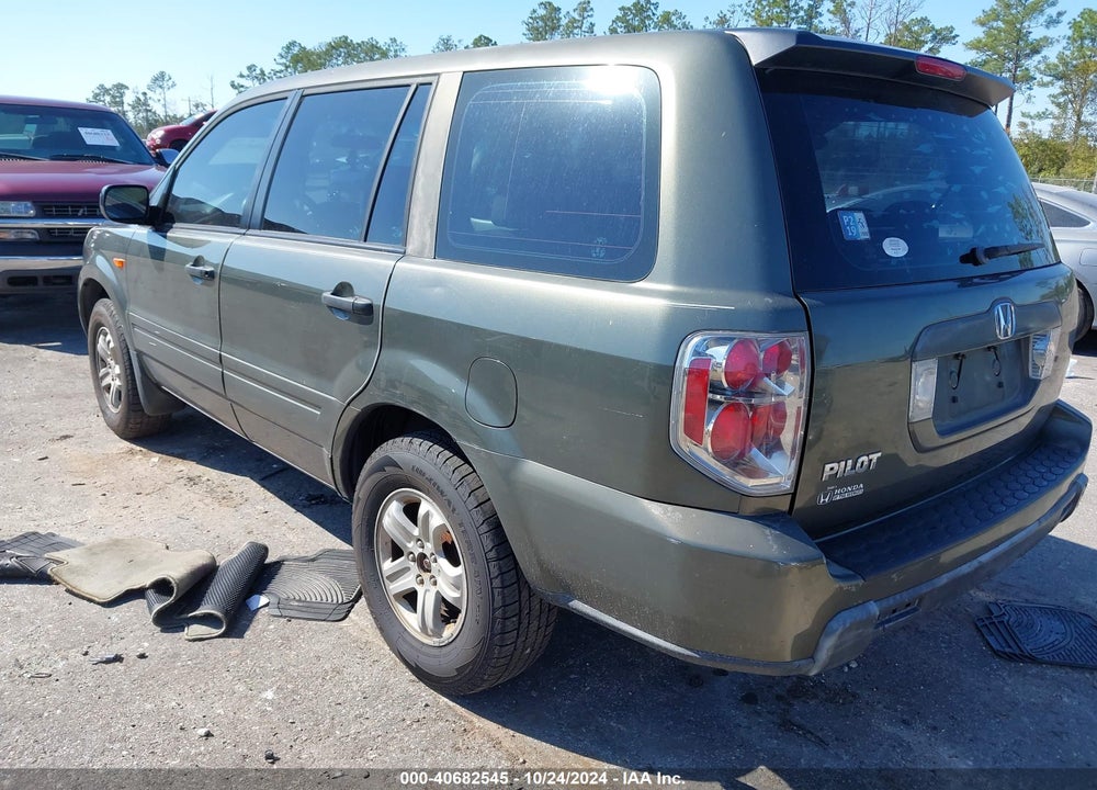 2006 HONDA PILOT LX VIN: 5FNYF28196B048892