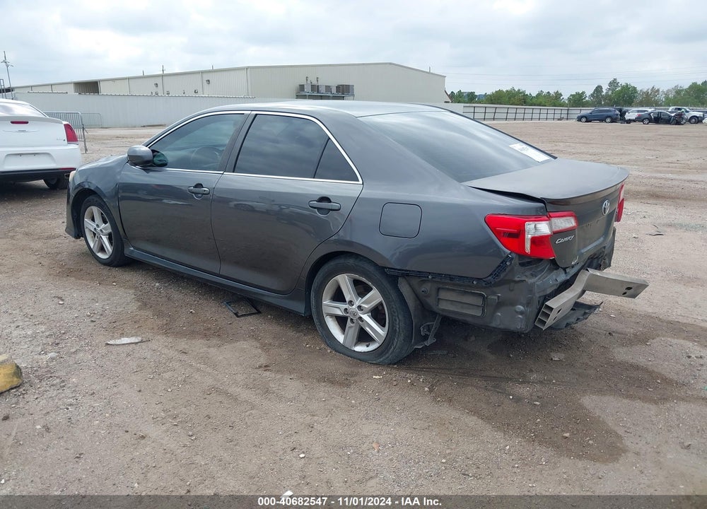 2013 TOYOTA CAMRY SE VIN: 4T1BF1FK7DU655773