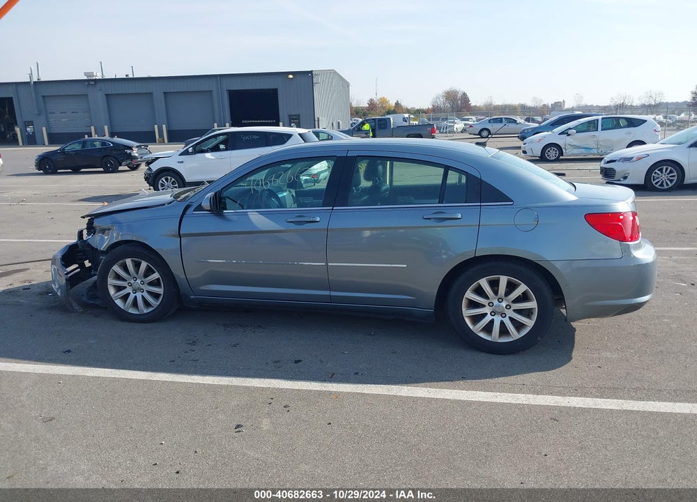 2010 CHRYSLER SEBRING LIMITED VIN: 1C3CC5FB4AN111928