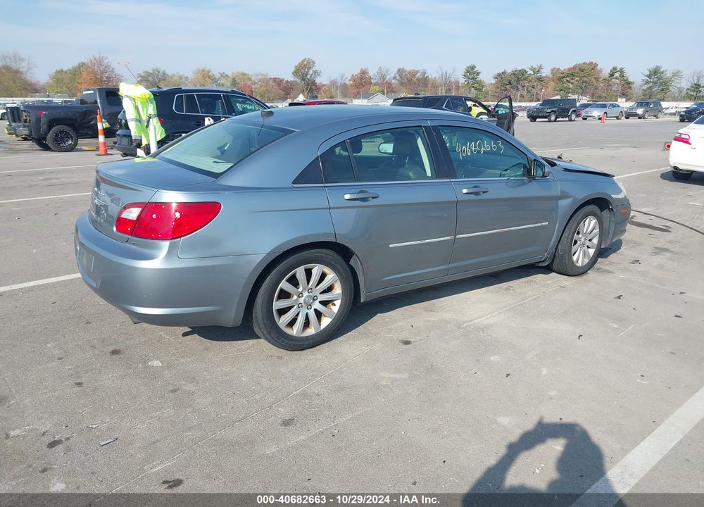 2010 CHRYSLER SEBRING LIMITED VIN: 1C3CC5FB4AN111928