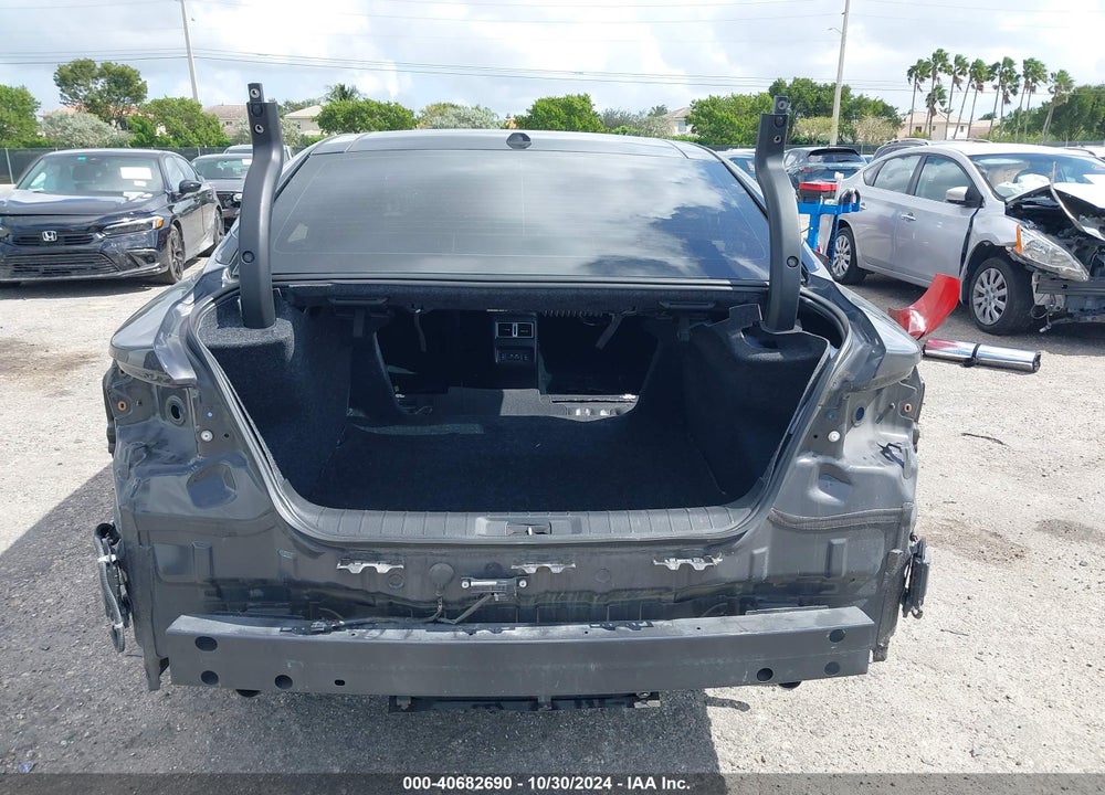 2021 NISSAN MAXIMA PLATINUM XTRONIC CVT VIN: 1N4AA6FV0MC503531