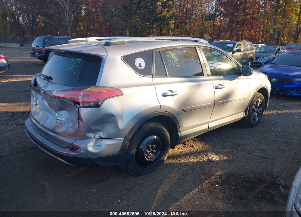 2016 TOYOTA RAV4 XLE VIN: 2T3RFREV2GW502710