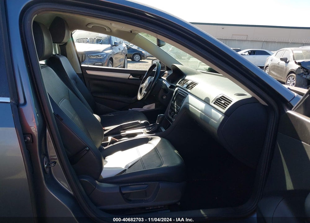 2013 VOLKSWAGEN PASSAT 2.5L SE VIN: 1VWBP7A38DC115260
