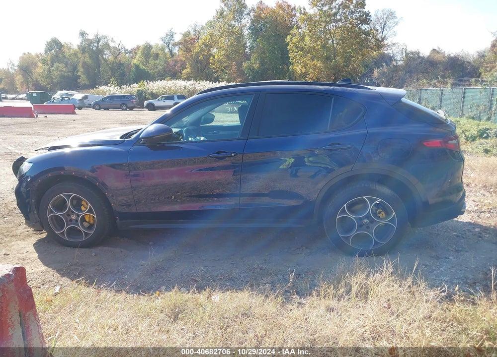 2018 ALFA ROMEO STELVIO SPORT AWD VIN: ZASFAKPN7J7B90870