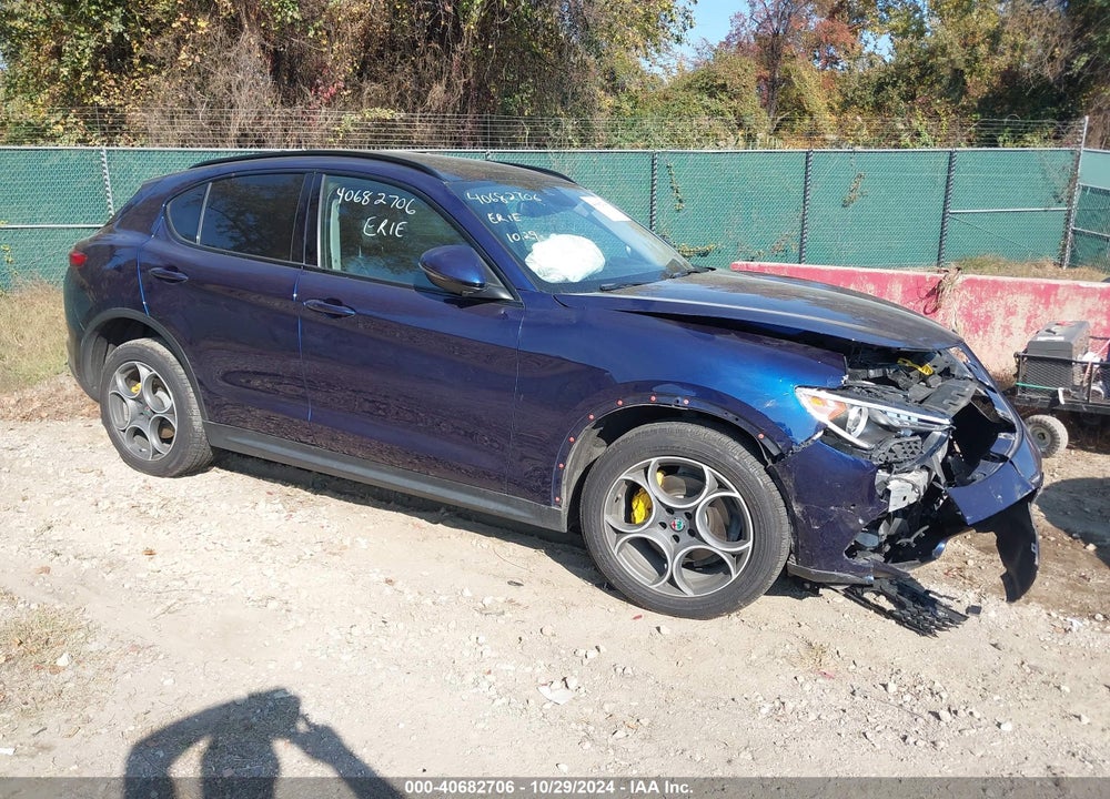 2018 ALFA ROMEO STELVIO SPORT AWD VIN: ZASFAKPN7J7B90870
