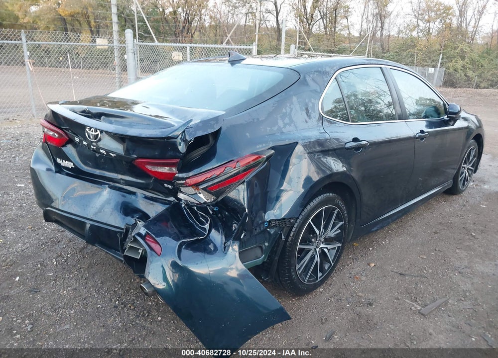 2021 TOYOTA CAMRY SE VIN: 4T1G11AK5MU462811