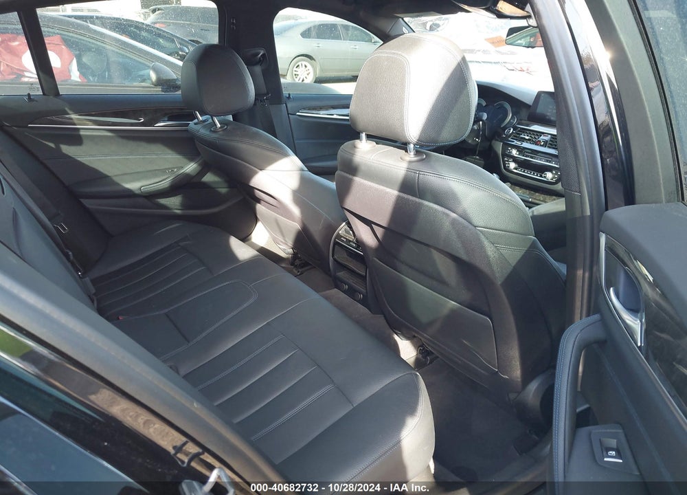 2019 BMW 530I VIN: WBAJA5C51KBX87325