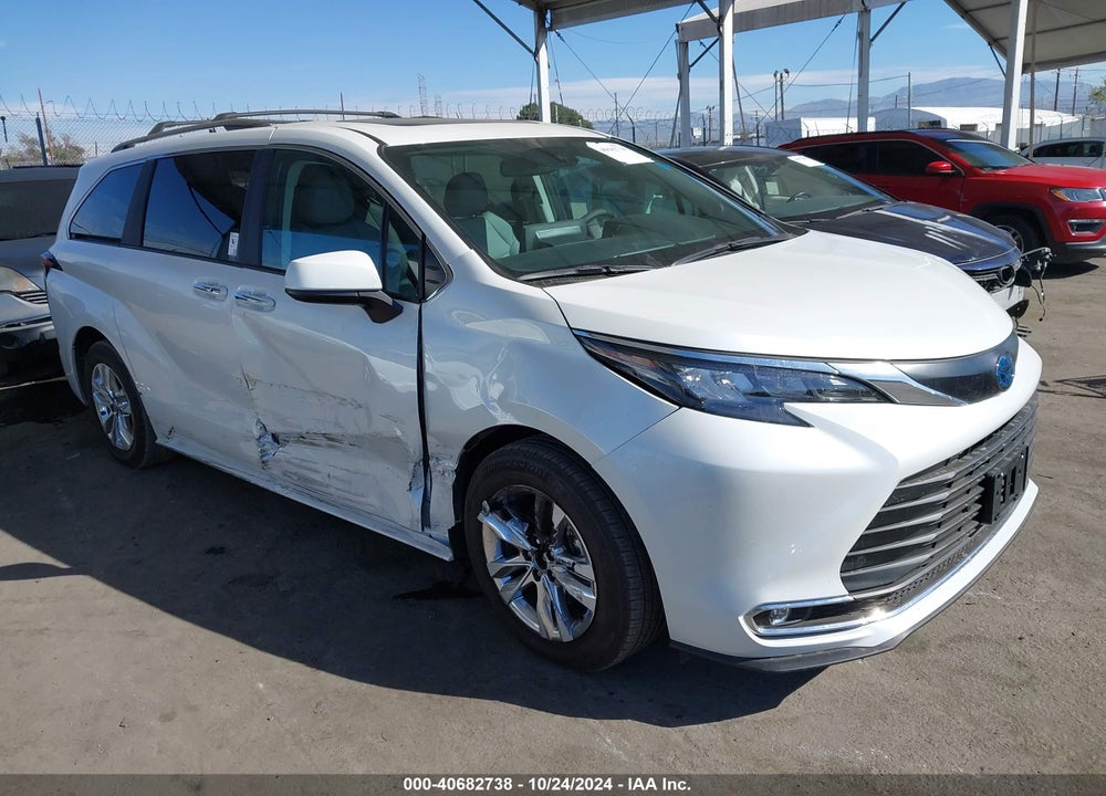 2024 TOYOTA SIENNA XLE VIN: 5TDJSKFC0RS147246